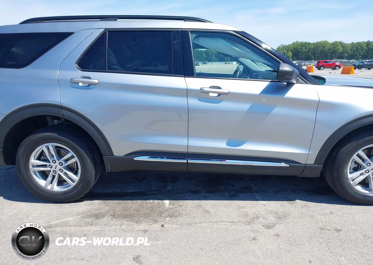 2022 Ford Explorer Xlt VIN:1FMSK8DH0NGB09070 - 13