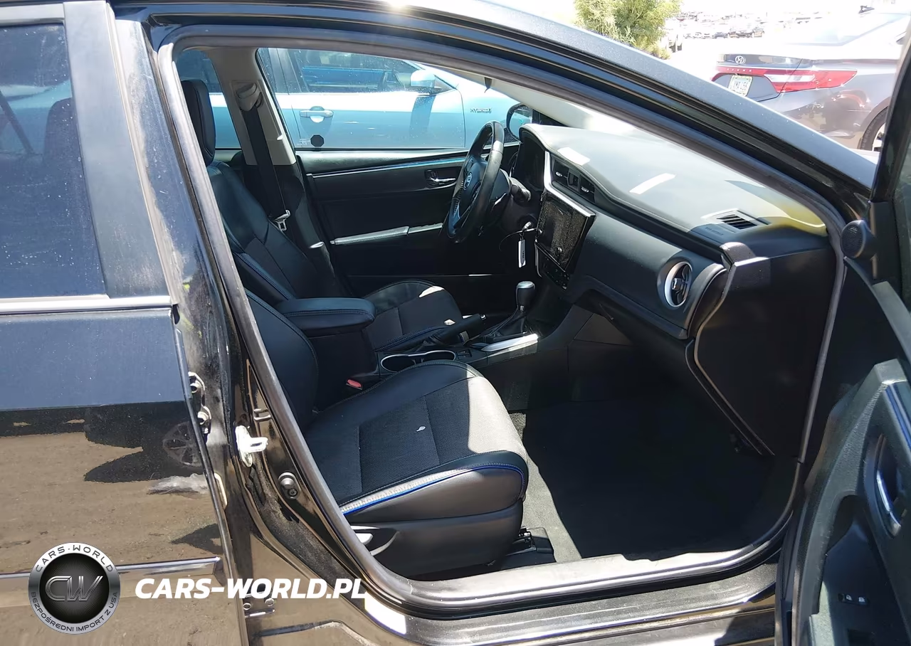 2018 Toyota Corolla Se VIN:2T1BURHE8JC100310 - 5