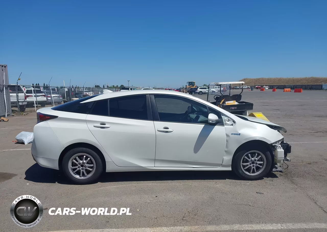 2016 Toyota Prius Two VIN:JTDKBRFU0G3523030 - 14