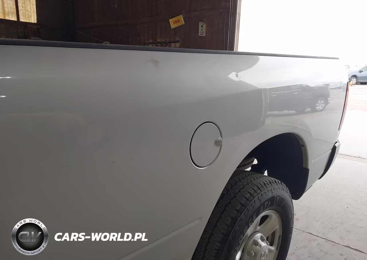 2018 Ram 3500 Tradesman 4X4 8' Box VIN:3C63R3GTXJG412578 - 13