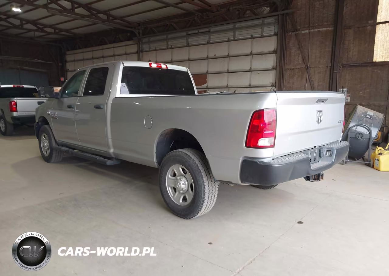 2018 Ram 3500 Tradesman 4X4 8' Box VIN:3C63R3GTXJG412578 - 3