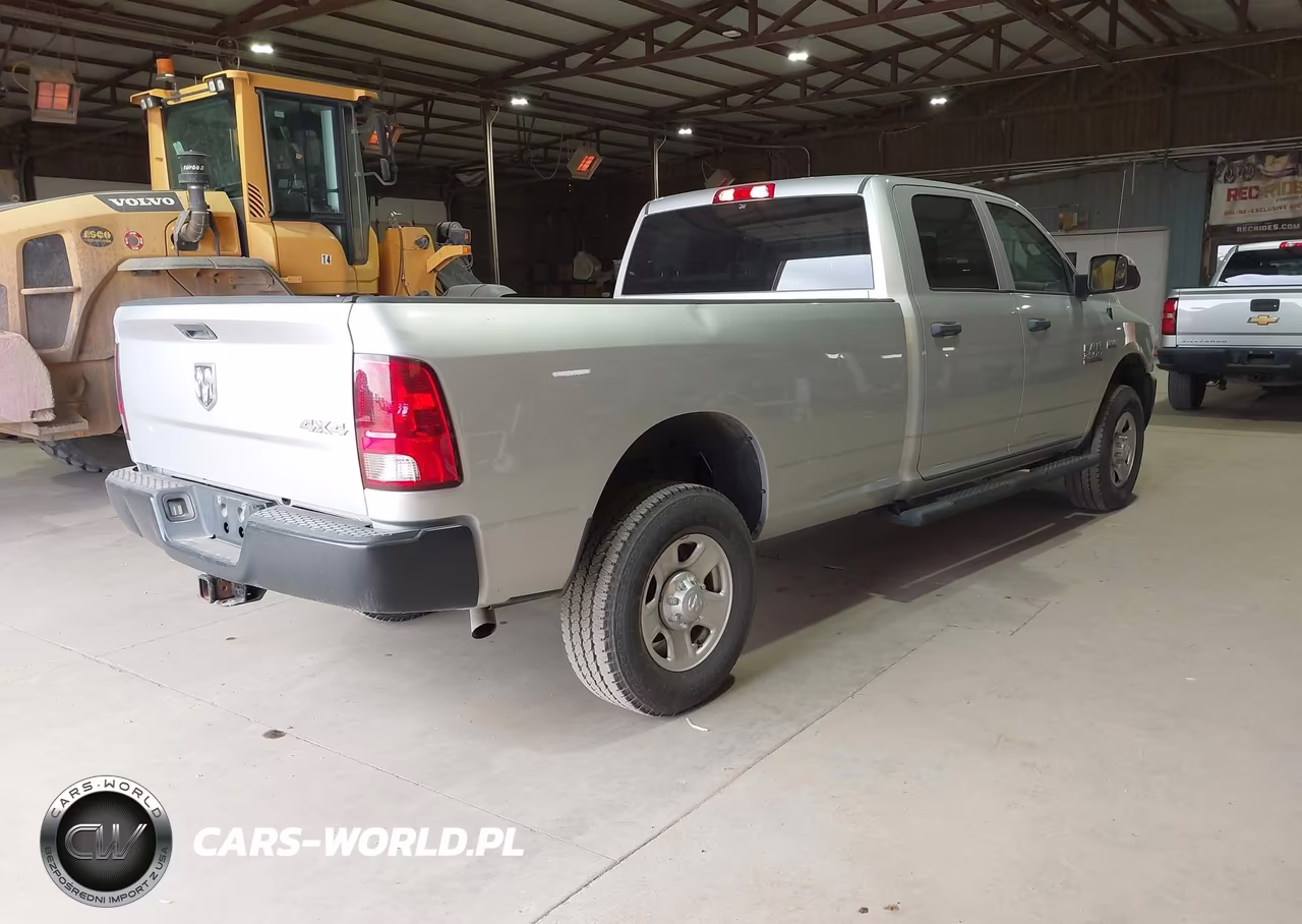 2018 Ram 3500 Tradesman 4X4 8' Box VIN:3C63R3GTXJG412578 - 4
