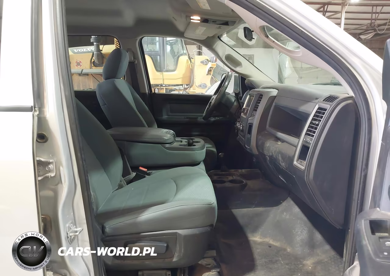 2018 Ram 3500 Tradesman 4X4 8' Box VIN:3C63R3GTXJG412578 - 5