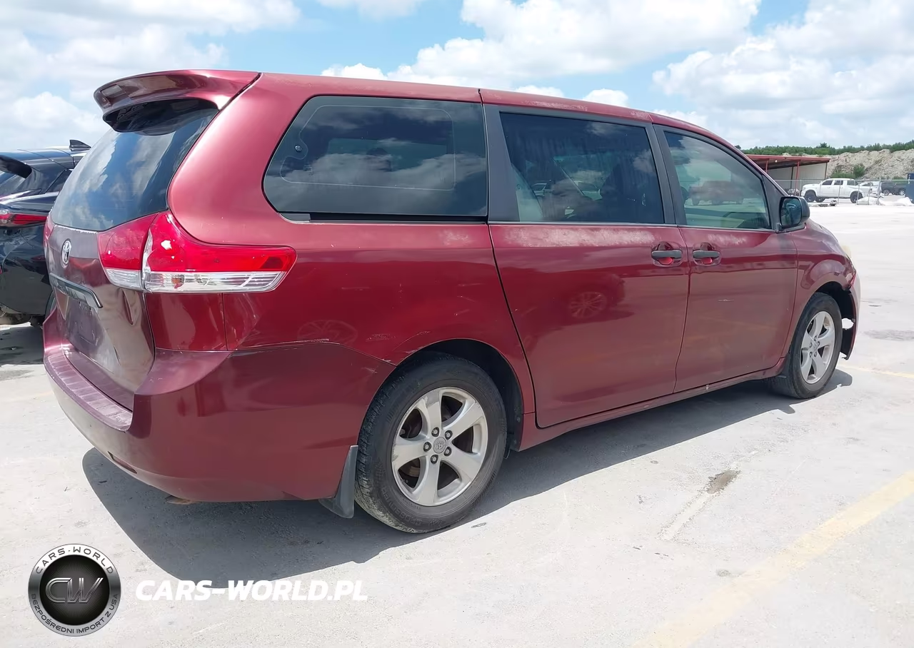 2011 Toyota Sienna Base V6 VIN:5TDZK3DC8BS132740 - 4