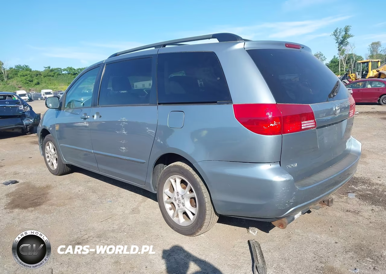 2004 Toyota Sienna Le VIN:5TDBA23C64S007626 - 3