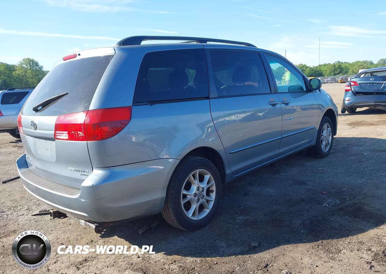 2004 Toyota Sienna Le VIN:5TDBA23C64S007626 - 4