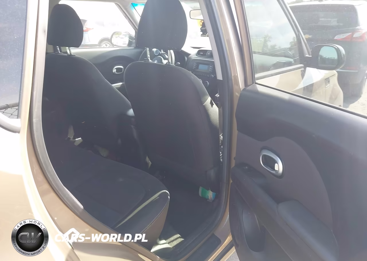 2015 Kia Soul VIN:KNDJN2A21F7167985 - 8