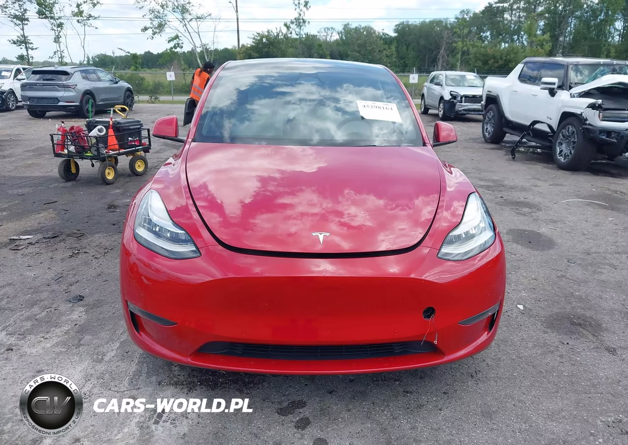 2021 Tesla Model Y Long Range Dual Motor All-Wheel Drive VIN:5YJYGDEE7MF075957 - 11