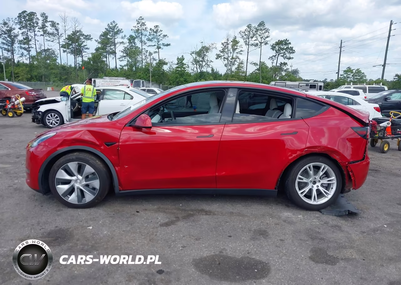 2021 Tesla Model Y Long Range Dual Motor All-Wheel Drive VIN:5YJYGDEE7MF075957 - 13