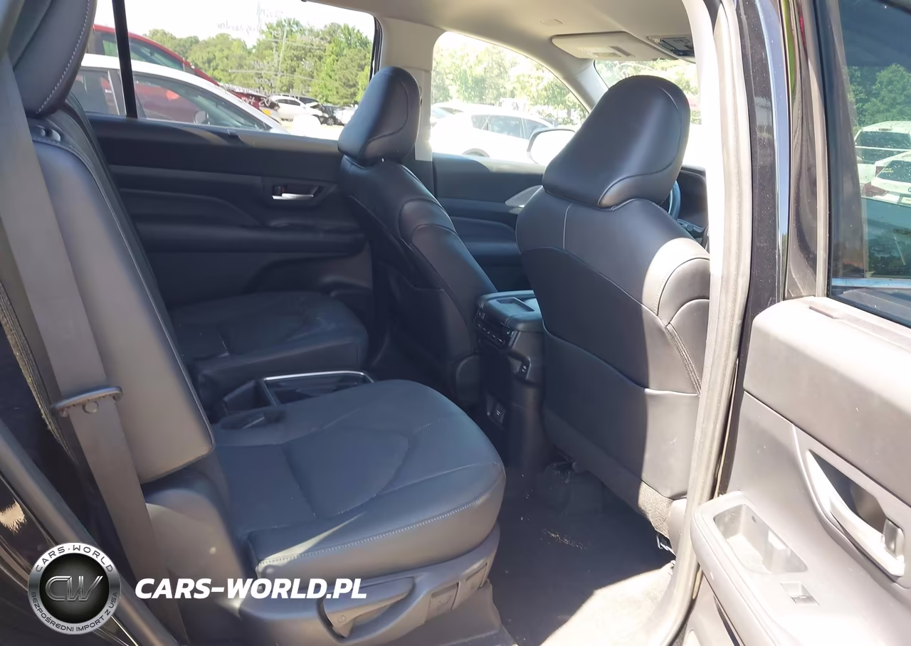 2024 Toyota Grand Highlander Limited VIN:5TDAAAB59RS013971 - 8