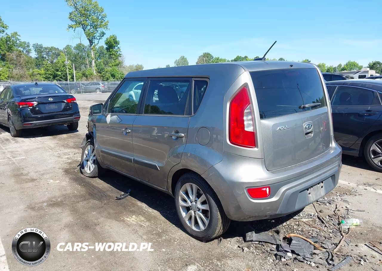 2012 Kia Soul + VIN:KNDJT2A64C7384029 - 3