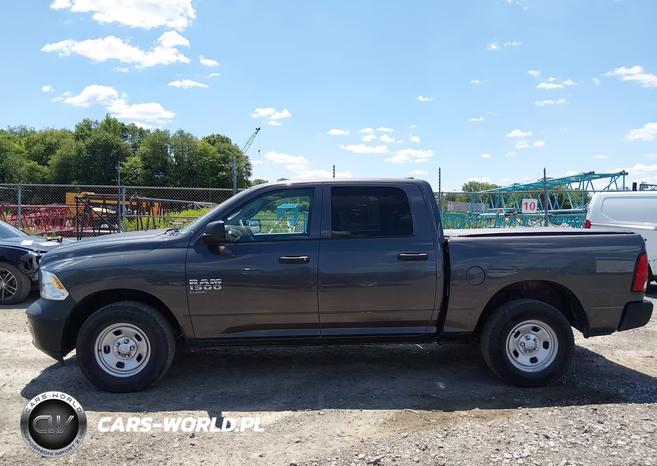 2019 Ram 1500 Classic VIN:1C6RR7KG8KS660396 - 14