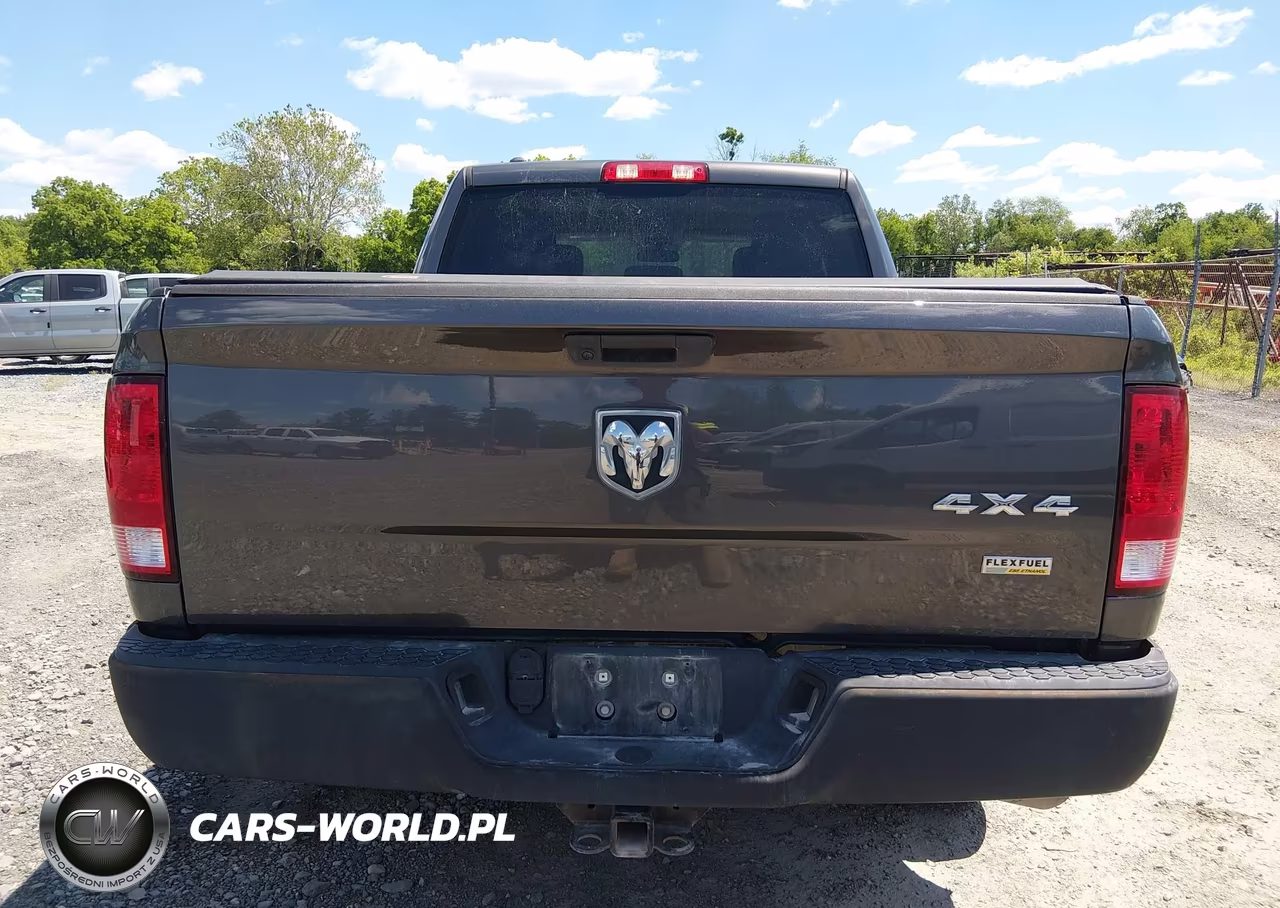 2019 Ram 1500 Classic VIN:1C6RR7KG8KS660396 - 16