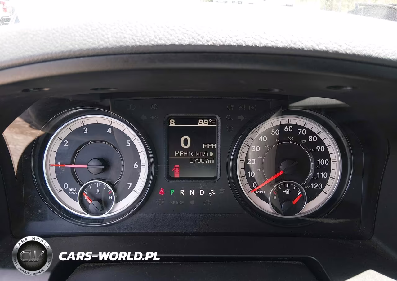 2019 Ram 1500 Classic VIN:1C6RR7KG8KS660396 - 7