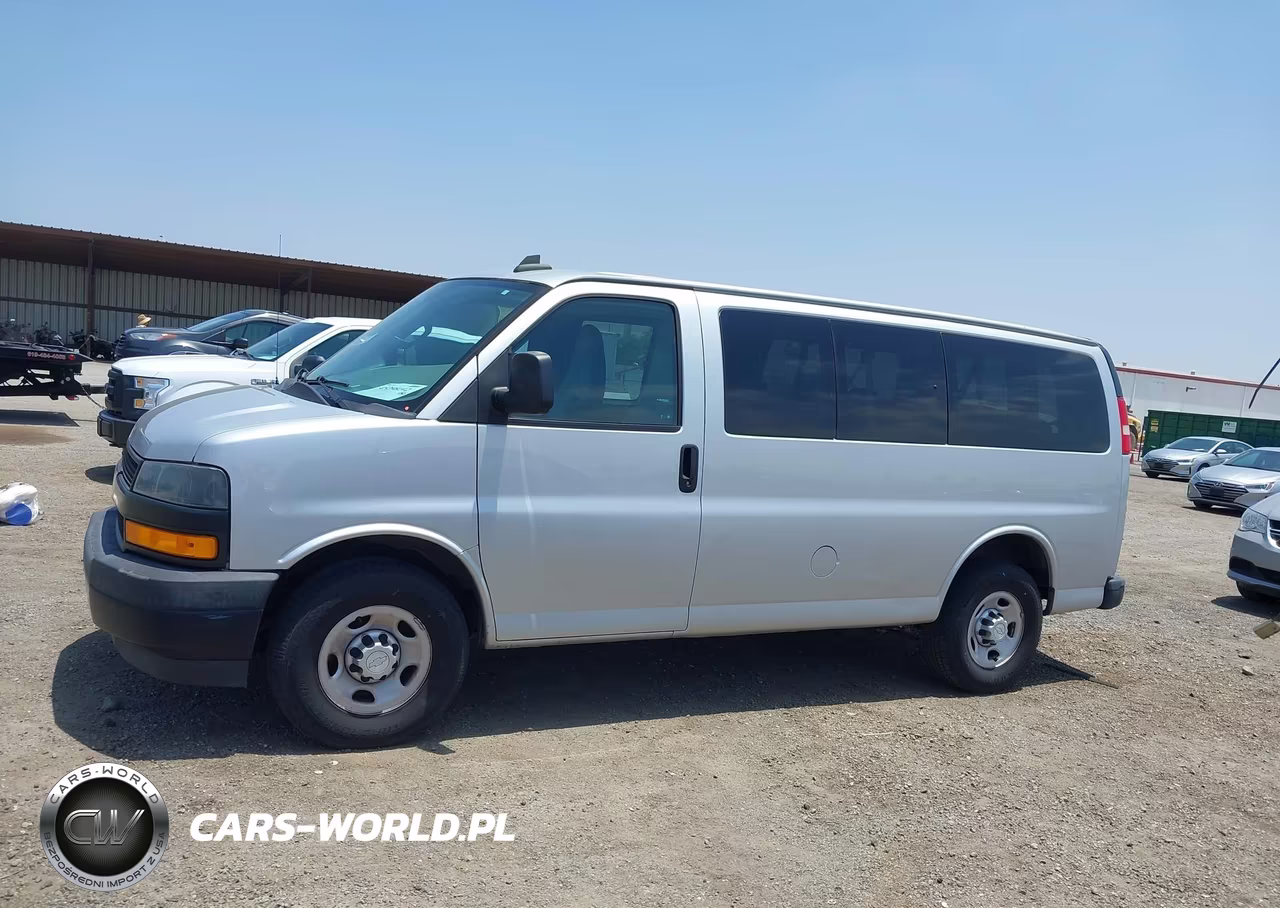 2018 Chevrolet Express 2500 Ls VIN:1GAWGEFG9J1300373 - 17
