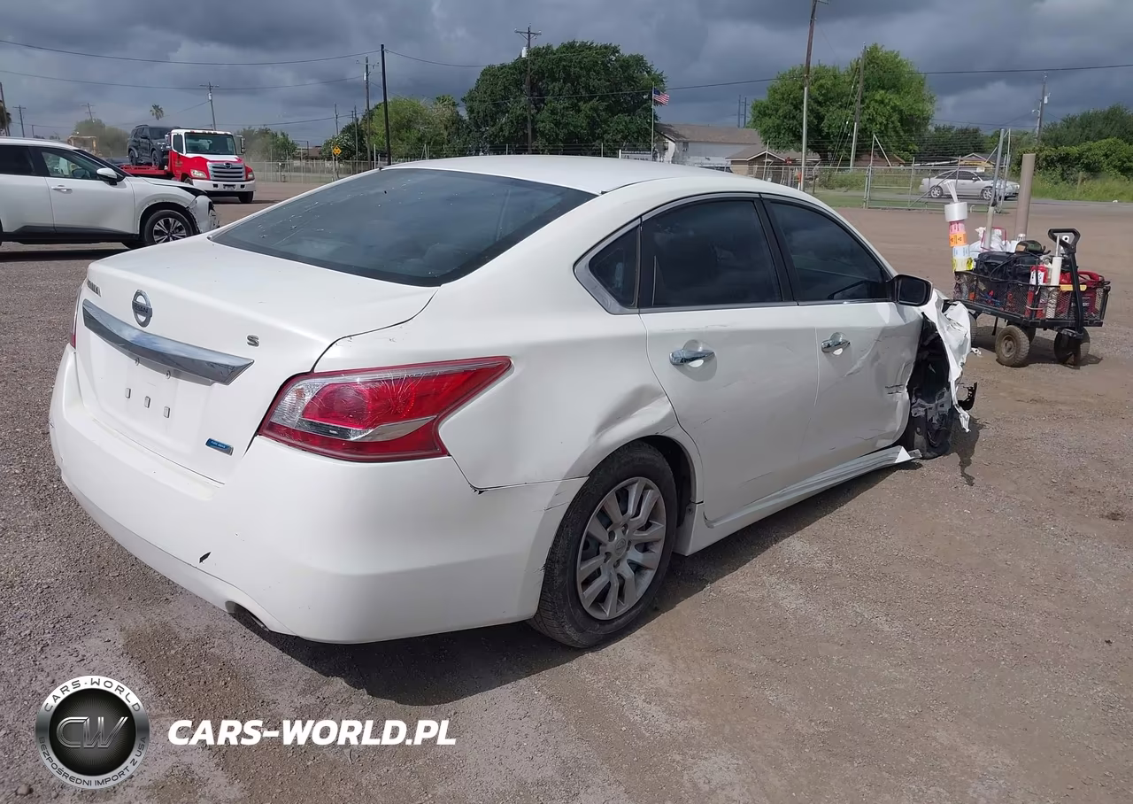 2013 Nissan Altima 2.5 S VIN:1N4AL3AP3DC283691 - 4
