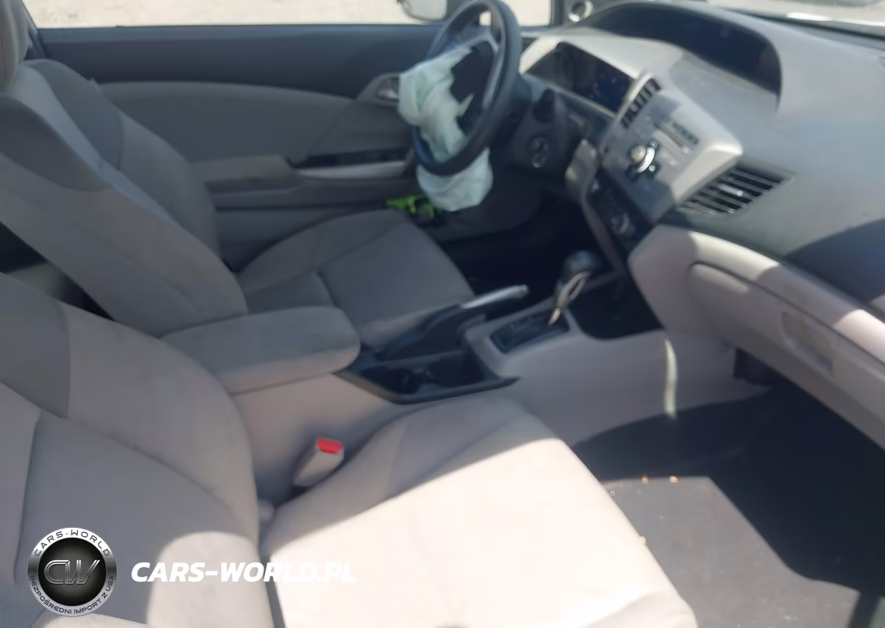 2012 Honda Civic Lx VIN:2HGFG3B5XCH561050 - 5