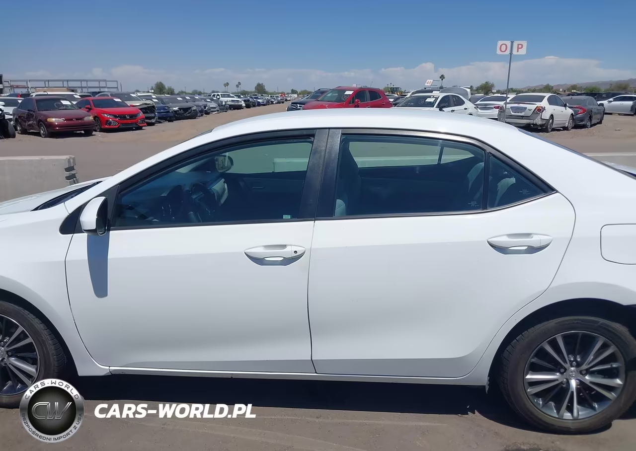 2016 Toyota Corolla Le Plus VIN:5YFBURHE5GP400282 - 14
