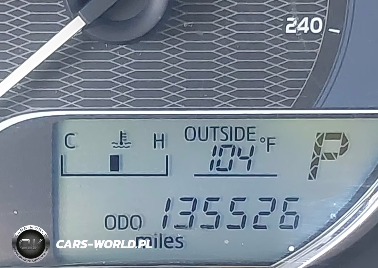 2016 Toyota Corolla Le Plus VIN:5YFBURHE5GP400282 - 15