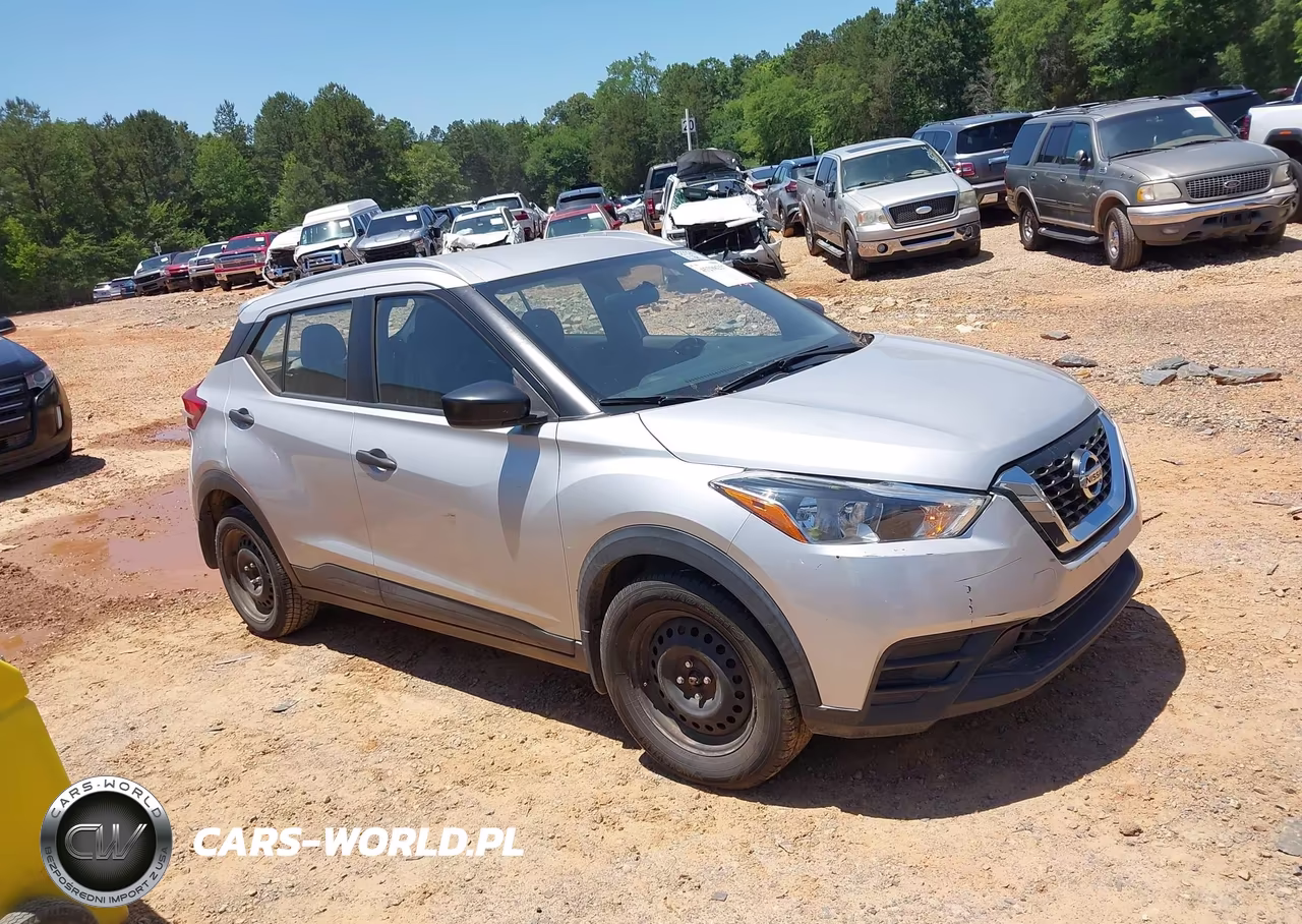 2019 Nissan Kicks S VIN:3N1CP5CU2KL471208 - 13