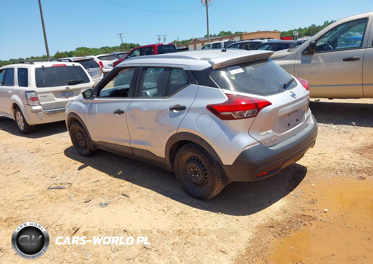 2019 Nissan Kicks S VIN:3N1CP5CU2KL471208 - 3