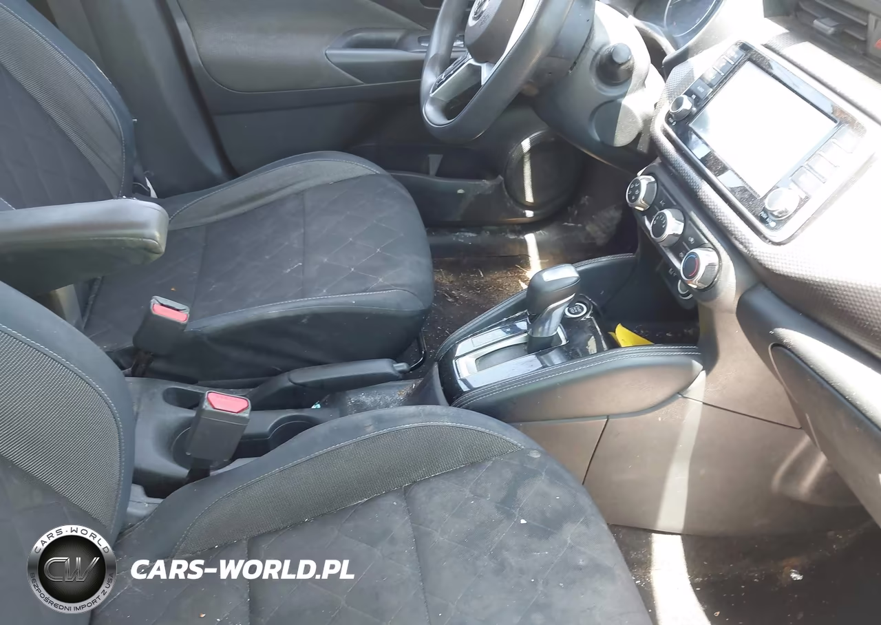 2019 Nissan Kicks S VIN:3N1CP5CU2KL471208 - 5