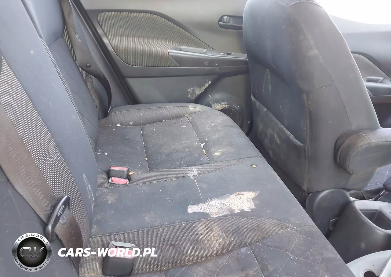 2019 Nissan Kicks S VIN:3N1CP5CU2KL471208 - 8