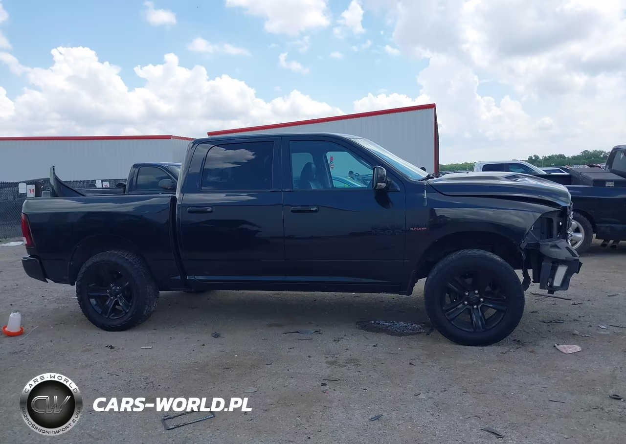 2016 Ram 1500 Sport VIN:1C6RR7MT7GS281391 - 14