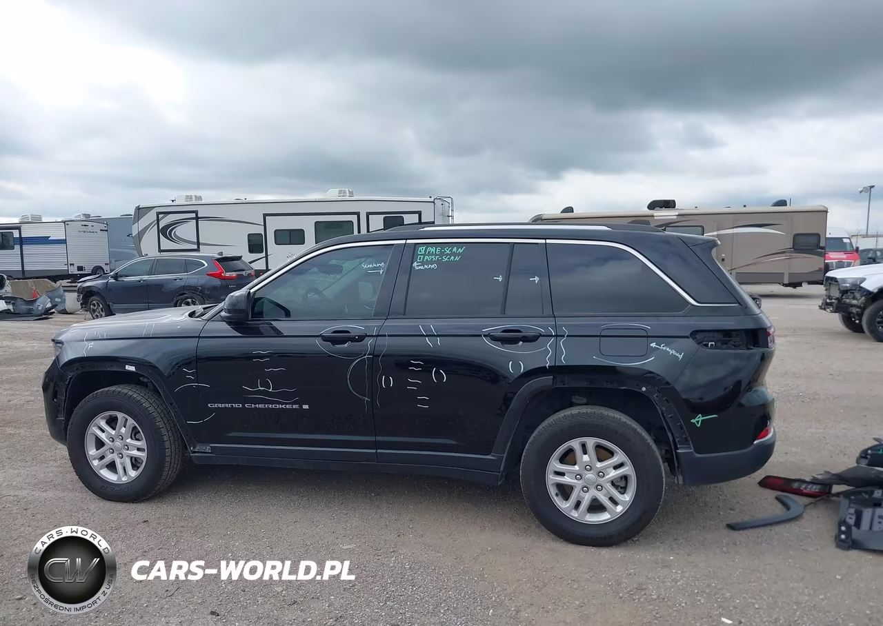2023 Jeep Grand Cherokee Laredo 4X4 VIN:1C4RJHAG0PC549107 - 15
