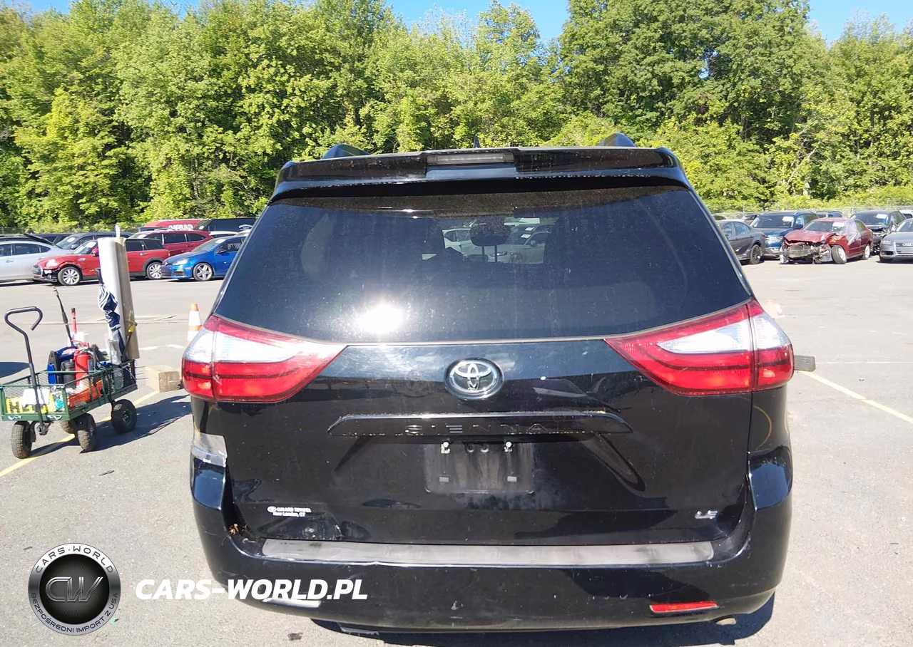 2018 Toyota Sienna Le 8 Passenger VIN:5TDKZ3DC9JS957469 - 16