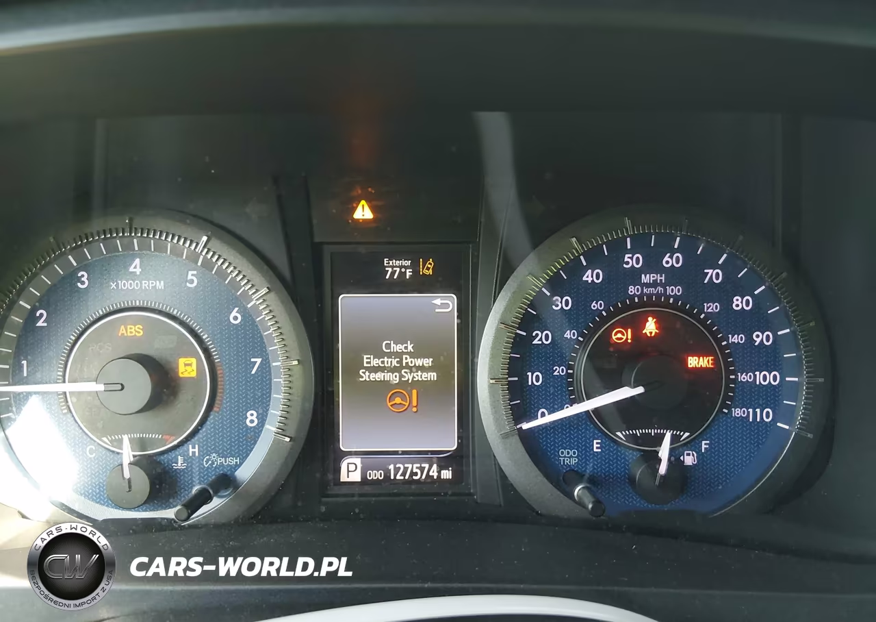 2018 Toyota Sienna Le 8 Passenger VIN:5TDKZ3DC9JS957469 - 7