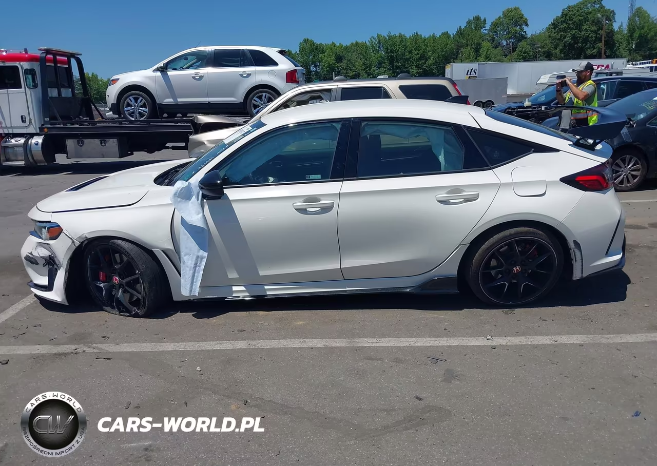 2025 Honda Civic Type R VIN:JHMFL5G46SX006336 - 14