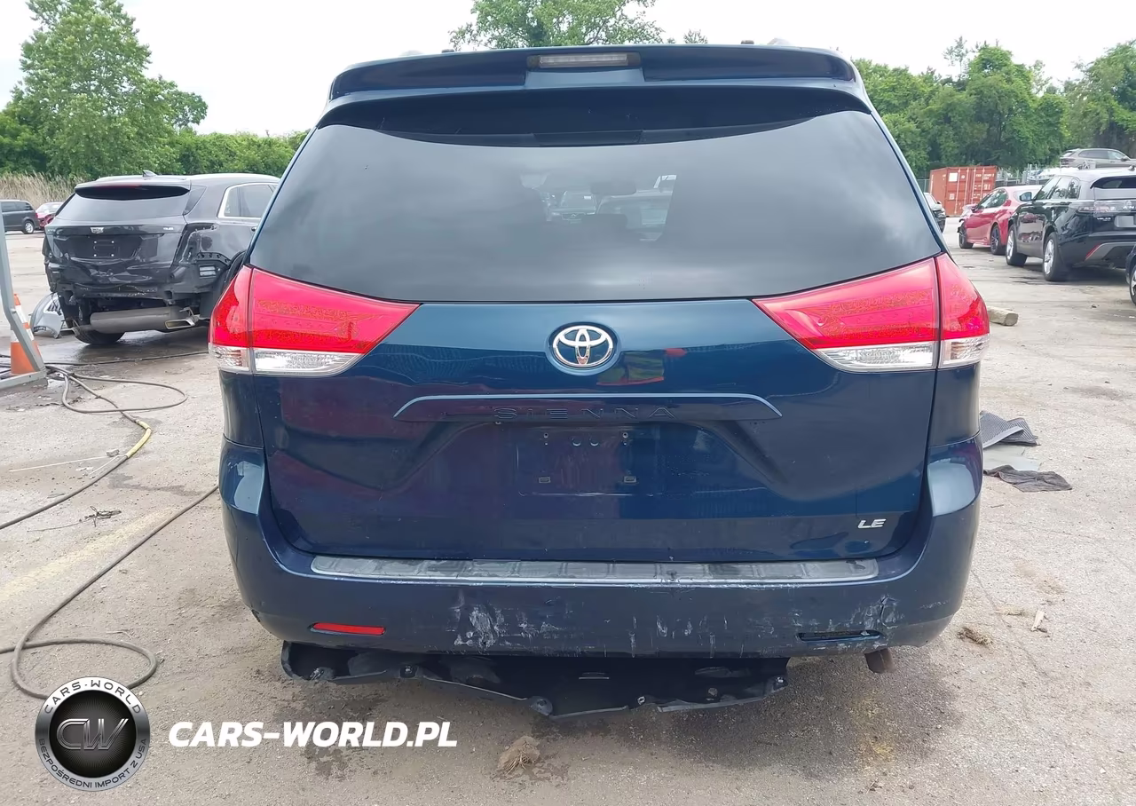 2011 Toyota Sienna Le V6 VIN:5TDKK3DC1BS073791 - 6