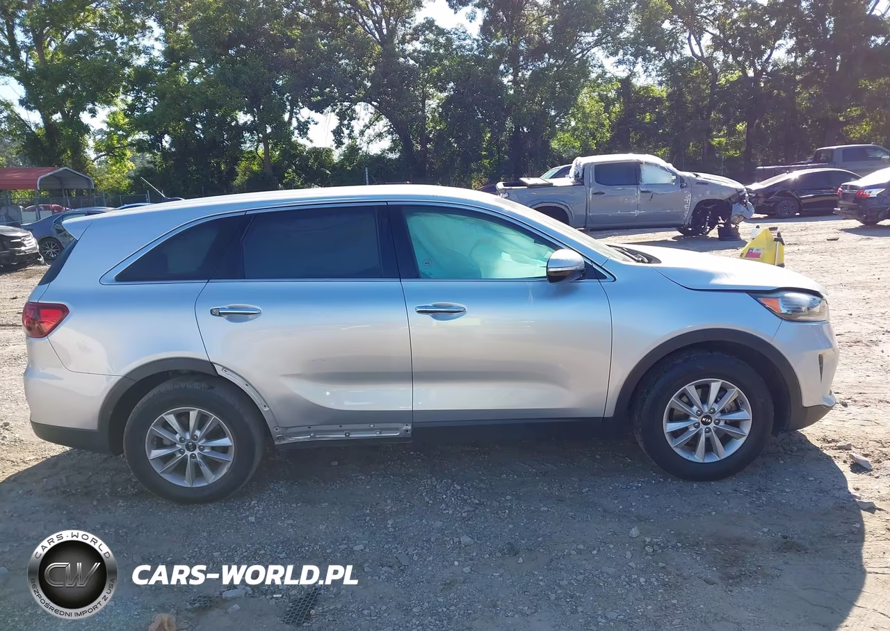 2019 Kia Sorento 2.4L L VIN:5XYPG4A39KG588407 - 13