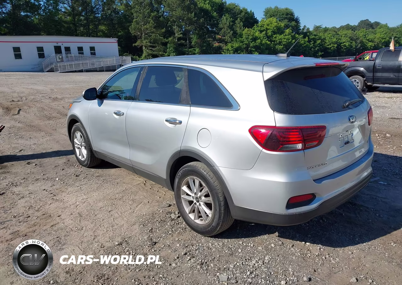2019 Kia Sorento 2.4L L VIN:5XYPG4A39KG588407 - 3