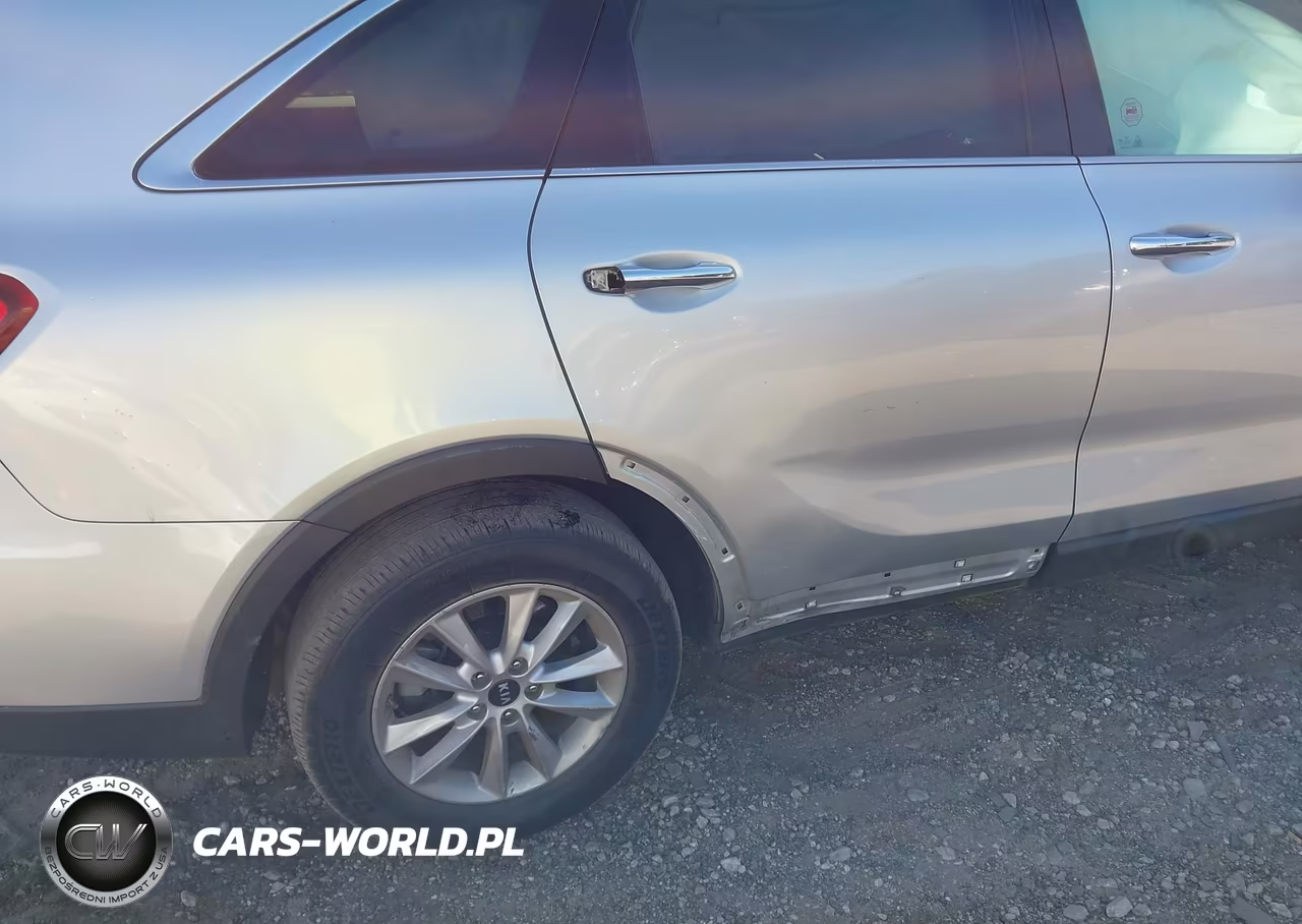 2019 Kia Sorento 2.4L L VIN:5XYPG4A39KG588407 - 6