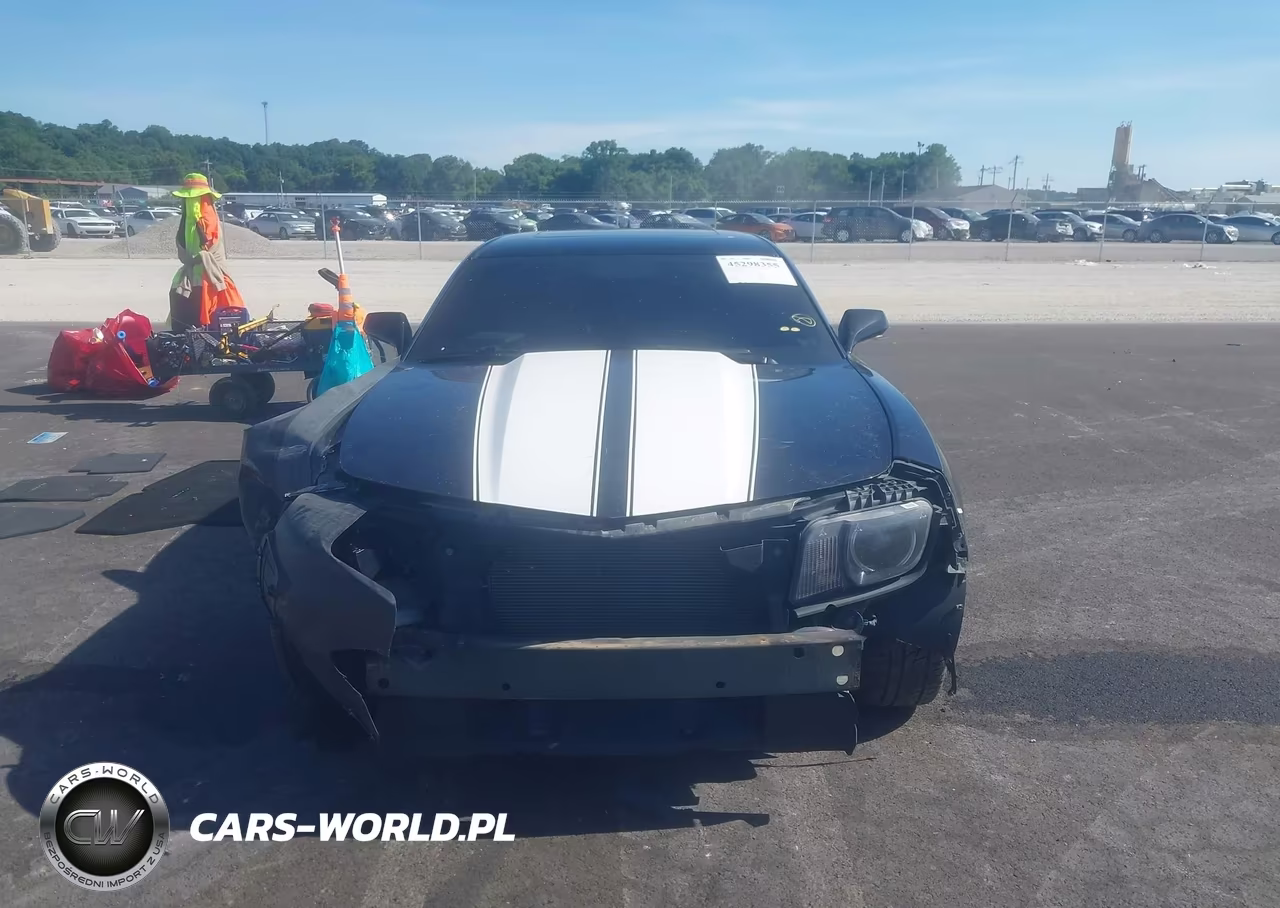 2010 Chevrolet Camaro 2Ss VIN:2G1FT1EW0A9101737 - 12