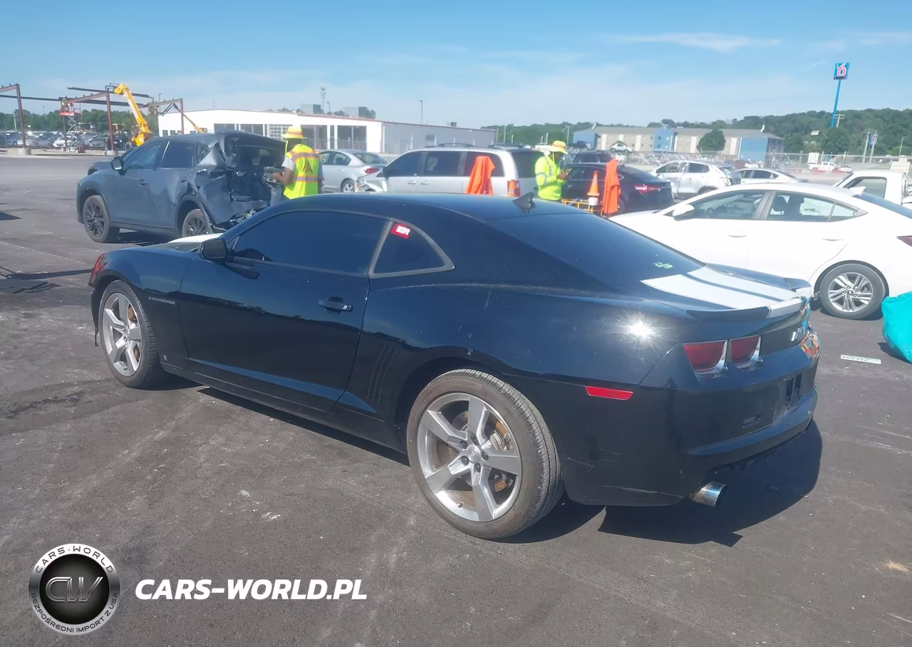 2010 Chevrolet Camaro 2Ss VIN:2G1FT1EW0A9101737 - 3