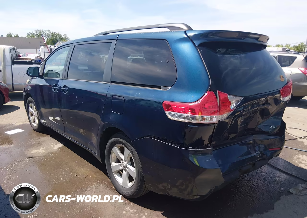 2012 Toyota Sienna Le V6 8 Passenger VIN:5TDKK3DC7CS233755 - 3