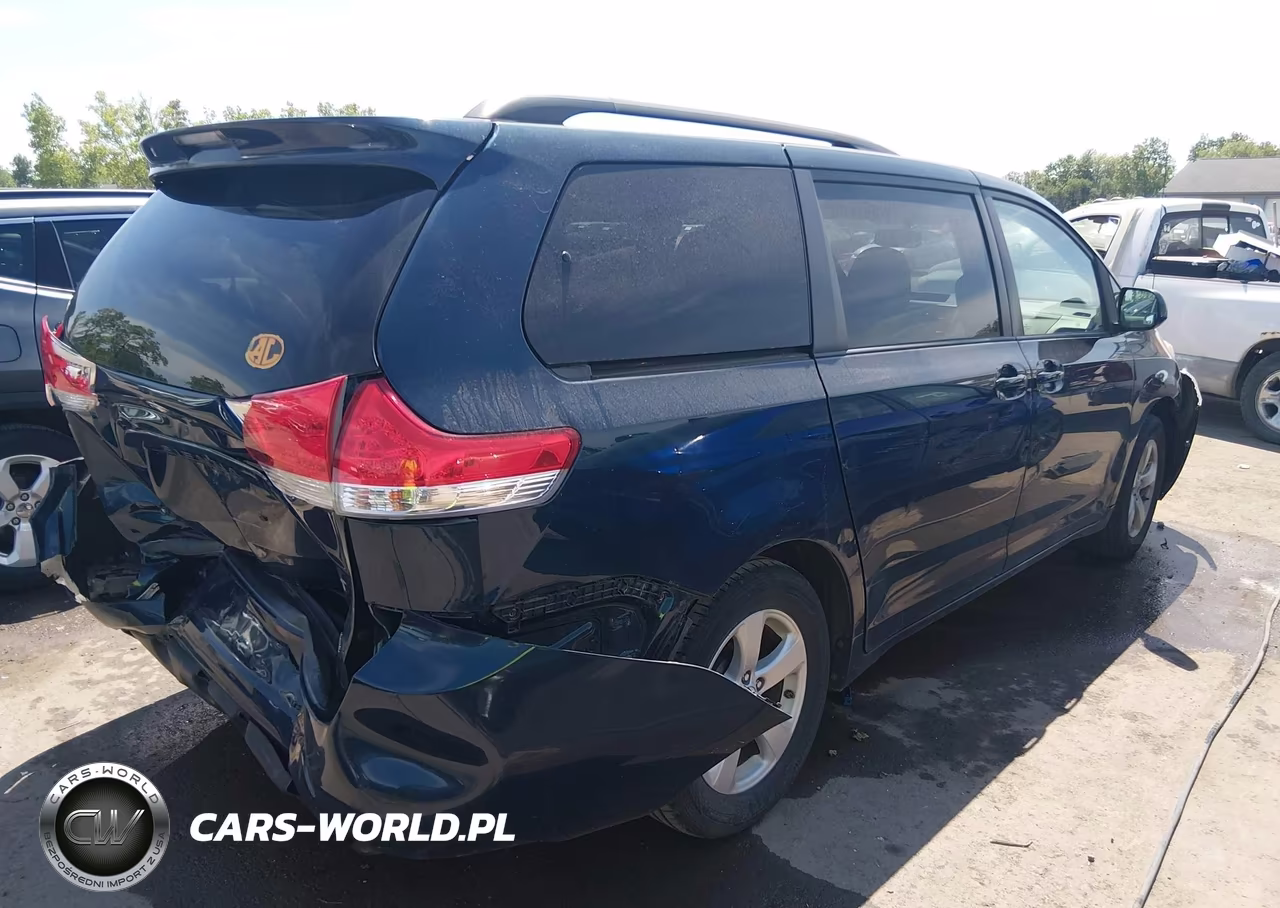 2012 Toyota Sienna Le V6 8 Passenger VIN:5TDKK3DC7CS233755 - 4
