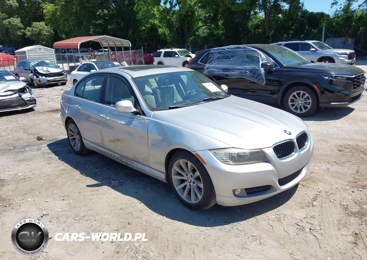 2011 BMW 328I – zdjęcie 1 z 11