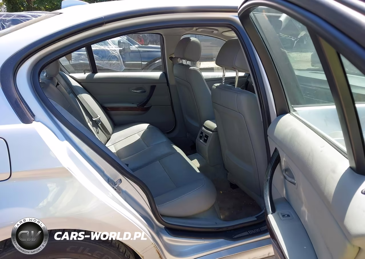 2011 BMW 328I VIN:WBAPH7G55BNN04497 - 8