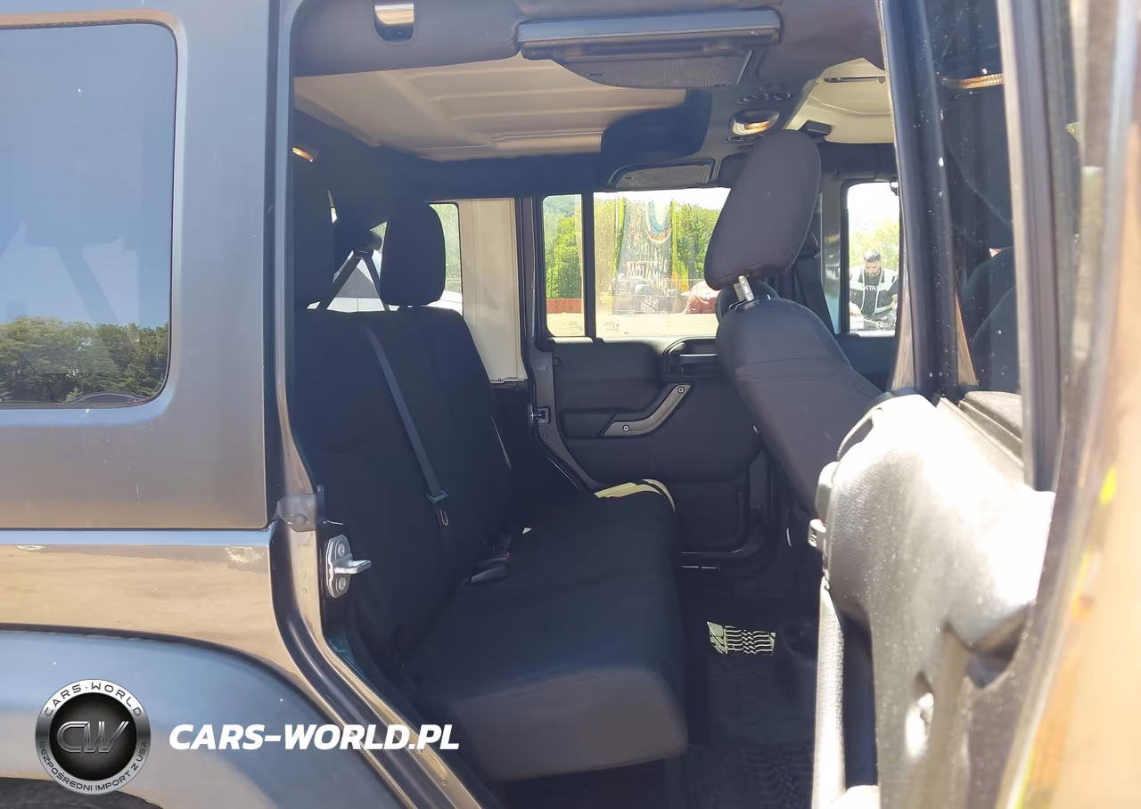 2016 Jeep Wrangler Unlimited Sport VIN:1C4BJWDG8GL343969 - 8