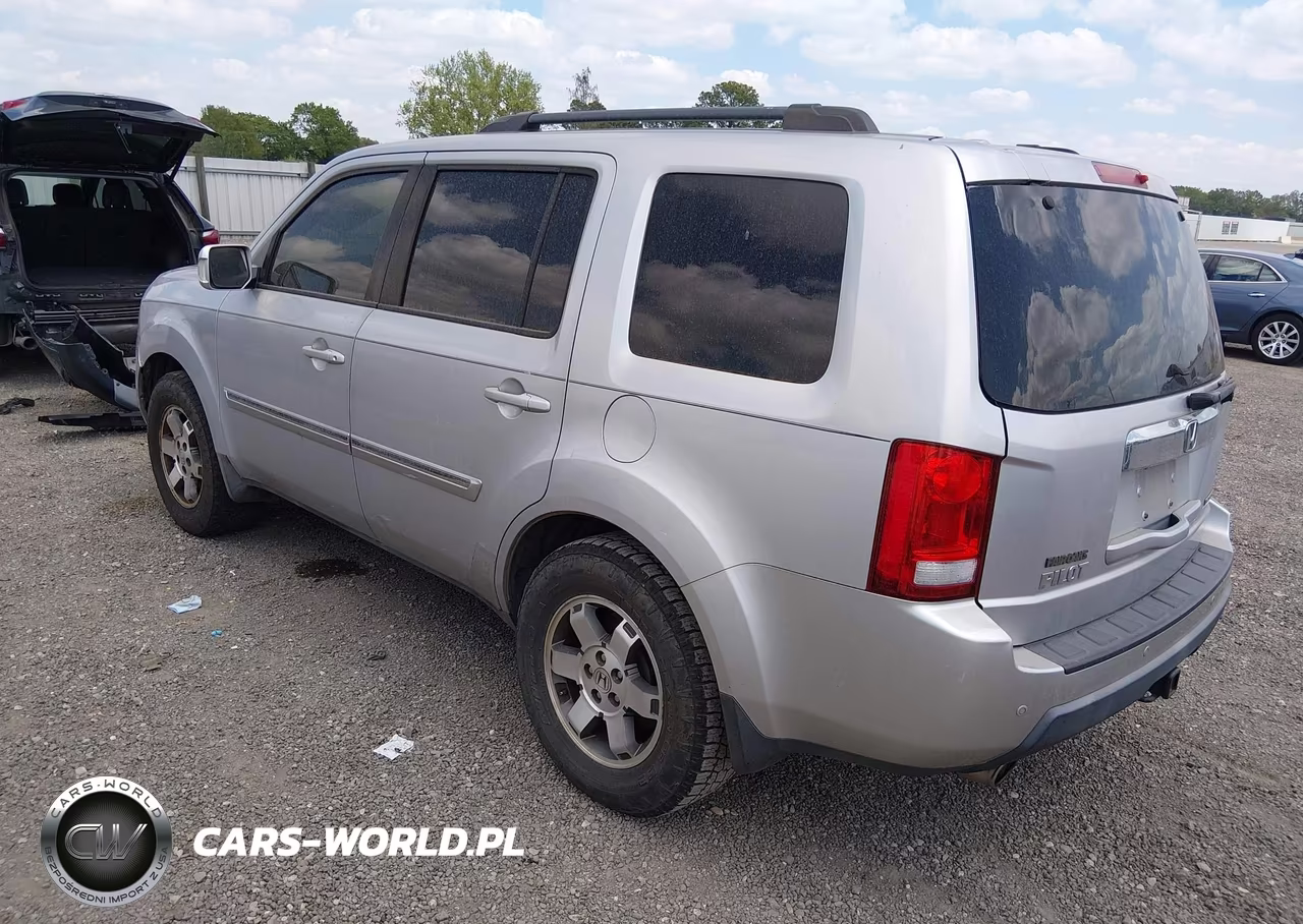 2010 Honda Pilot Touring VIN:5FNYF3H92AB014782 - 3