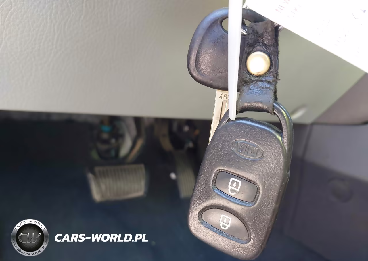 2011 Kia Sorento Lx VIN:5XYKTCA1XBG069719 - 11