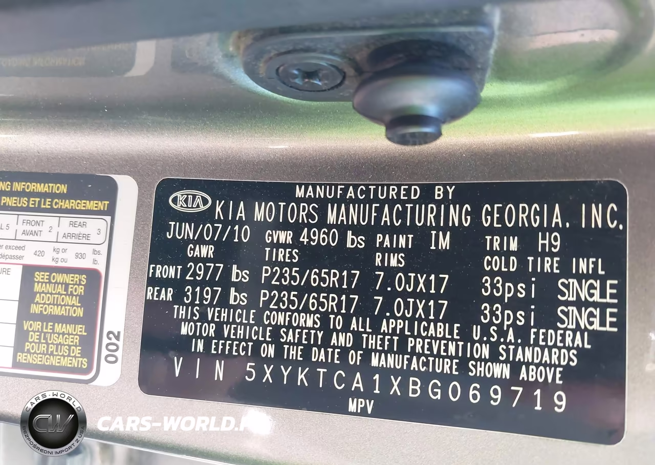 2011 Kia Sorento Lx VIN:5XYKTCA1XBG069719 - 9