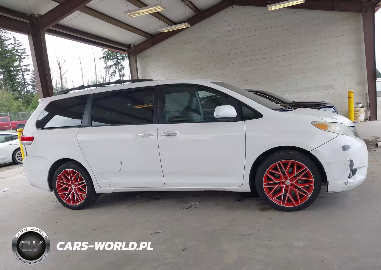 2012 Toyota Sienna Xle V6 8 Passenger VIN:5TDYK3DC1CS199189 - 13
