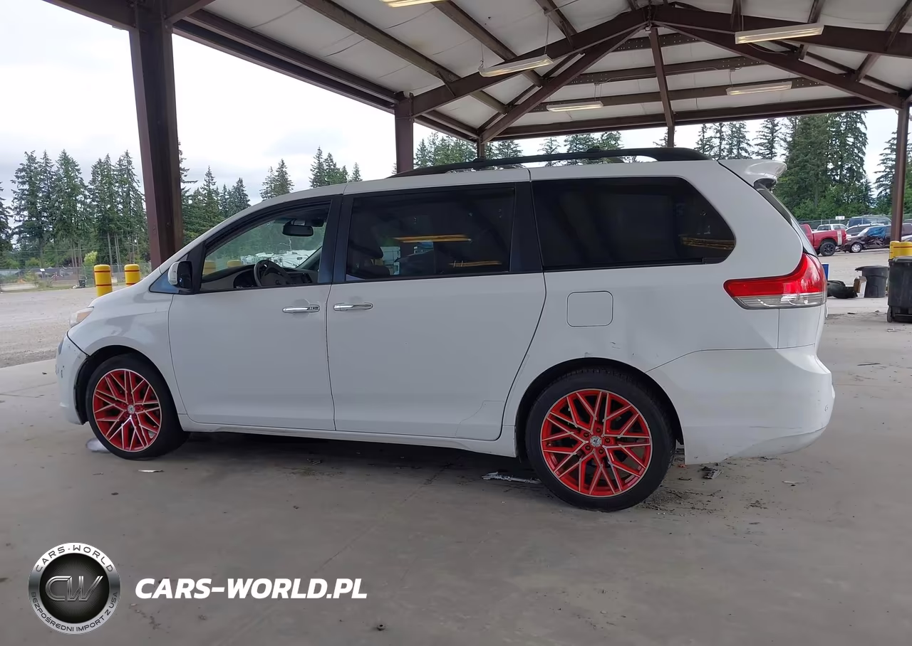 2012 Toyota Sienna Xle V6 8 Passenger VIN:5TDYK3DC1CS199189 - 14