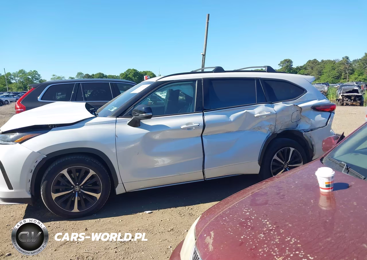 2022 Toyota Highlander Xse VIN:5TDJZRBH6NS251174 - 14