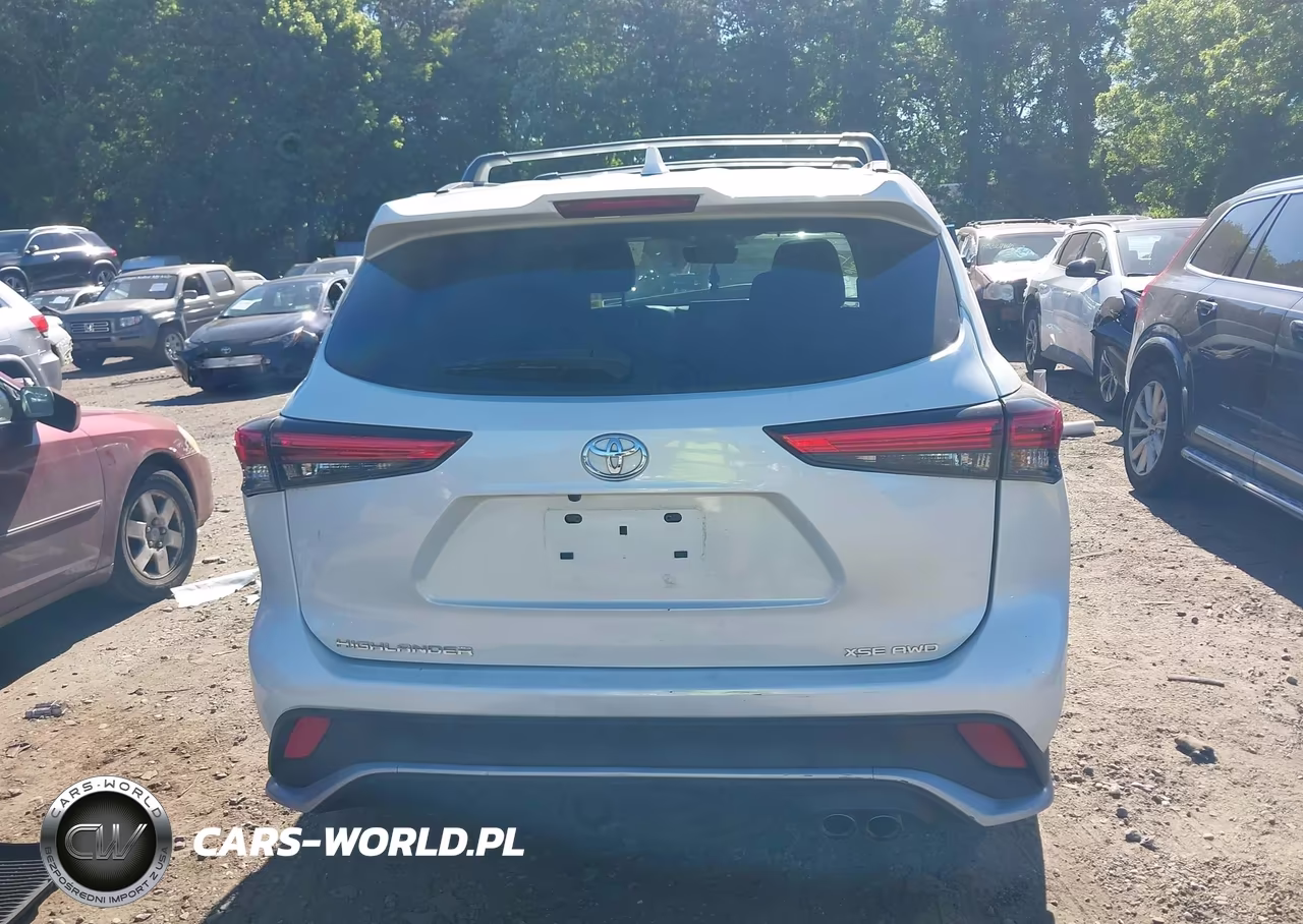 2022 Toyota Highlander Xse VIN:5TDJZRBH6NS251174 - 16